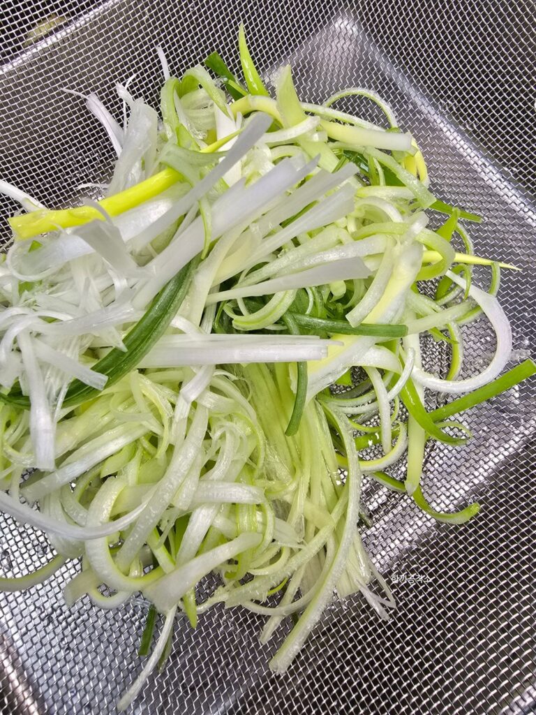 육전 만드는법, 인생 파절이 레시피 비법 공개! (feat. 참소스 활용) | 한끼공작소 26 28 | 한끼공작소