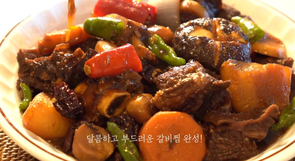 기가막히게 맛있는 소갈비찜 만드는법 (백종원 레시피로 완성하는 설 명절음식) 32 28 20