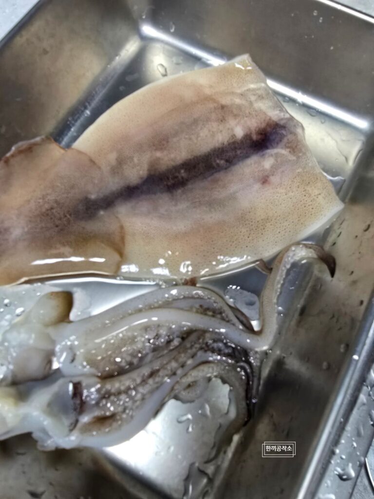 류수영 오징어볶음 레시피, 초간단 요리 오징어덮밥 만들기 | 한끼공작소 3 44 | 한끼공작소