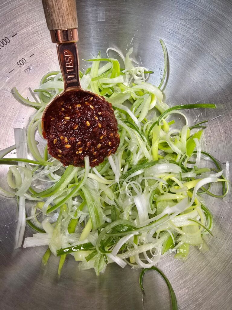 육전 만드는법, 인생 파절이 레시피 비법 공개! (feat. 참소스 활용) | 한끼공작소 35 10 | 한끼공작소