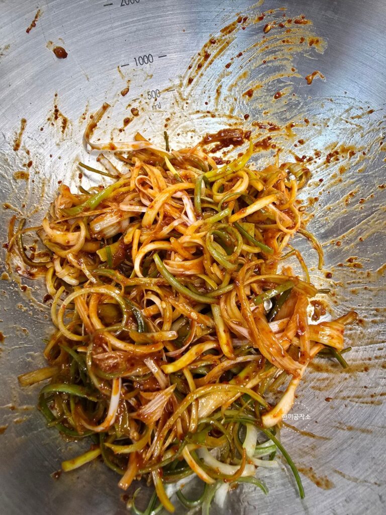 육전 만드는법, 인생 파절이 레시피 비법 공개! (feat. 참소스 활용) | 한끼공작소 36 10 | 한끼공작소