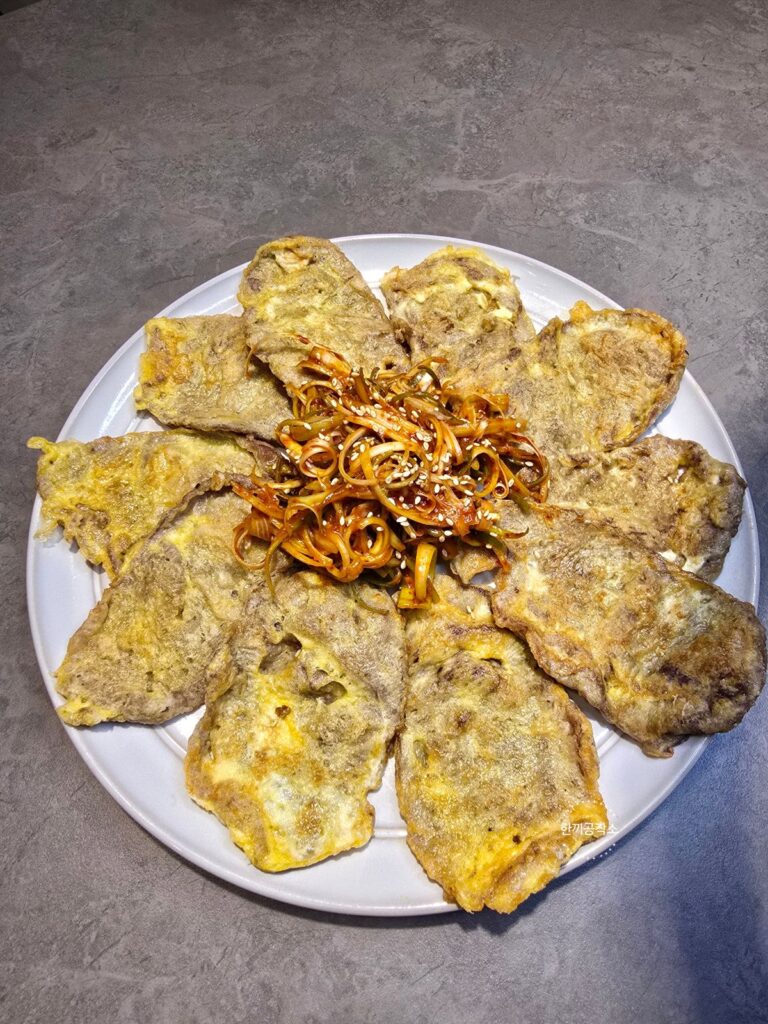 육전 만드는법, 인생 파절이 레시피 비법 공개! (feat. 참소스 활용) | 한끼공작소 38 9 | 한끼공작소