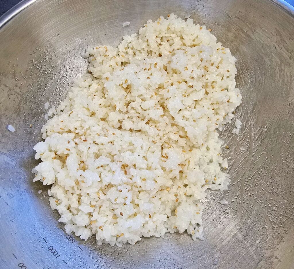 김밥 만들기, 뻔한 스팸김밥에 '이것' 하나 추가하면 인생 레시피 됩니다 | 한끼공작소 6 47 | 한끼공작소