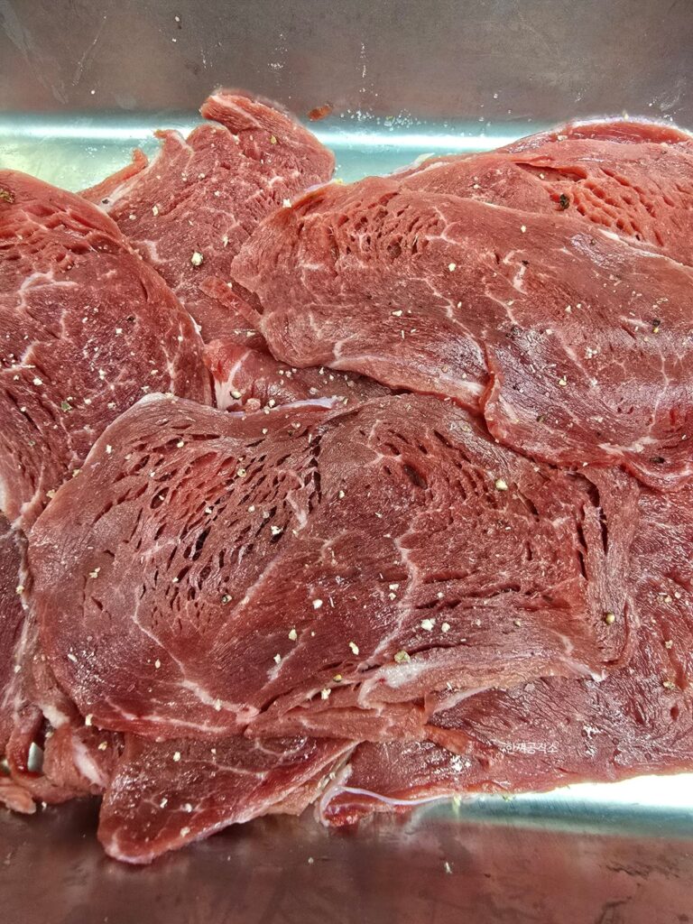 육전 만드는법, 인생 파절이 레시피 비법 공개! (feat. 참소스 활용) | 한끼공작소 6 48 | 한끼공작소