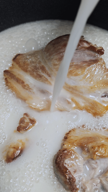 돼지고기 수육 삶는법 막걸리 수육 레시피 삶는시간(잡내 제로!)