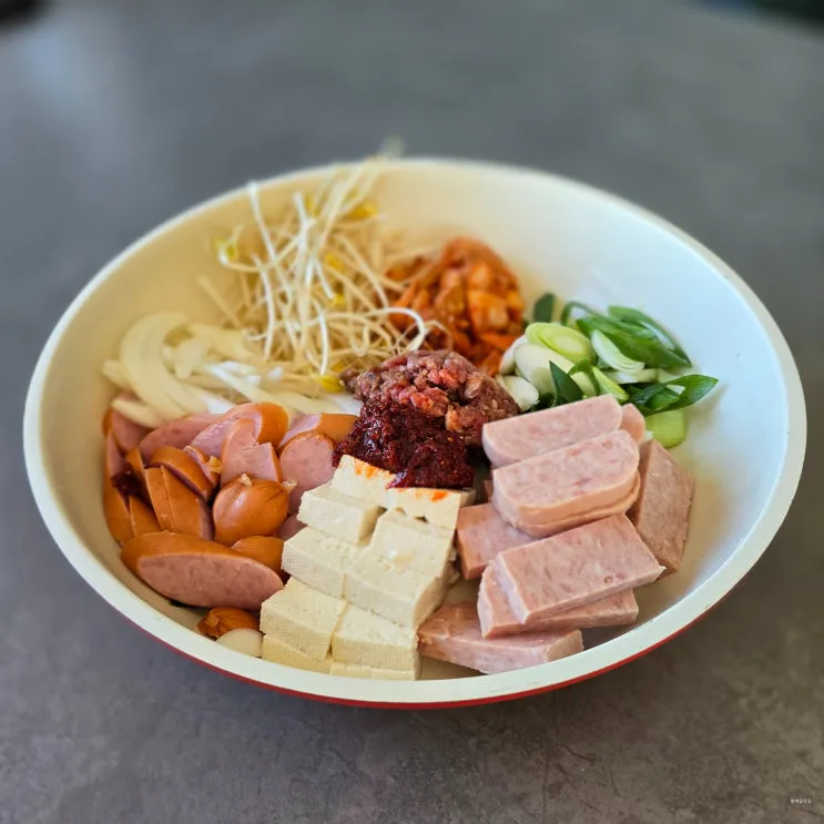 부대찌개 레시피 의정부 맛집 양념장 비법 담은 부대찌개 황금레시피