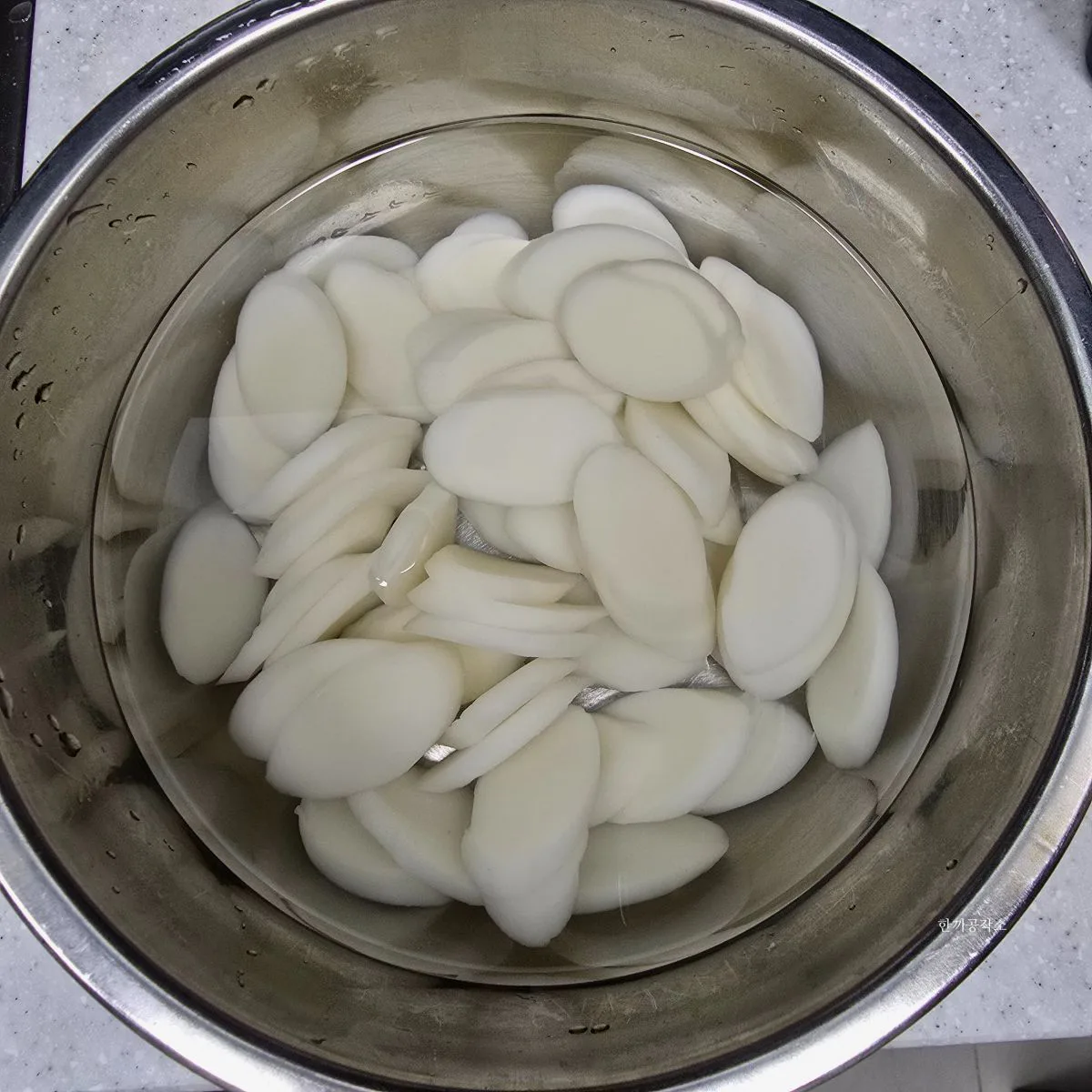 떡국 끓이는법 시판 사골곰탕으로 10분컷 초간단 레시피