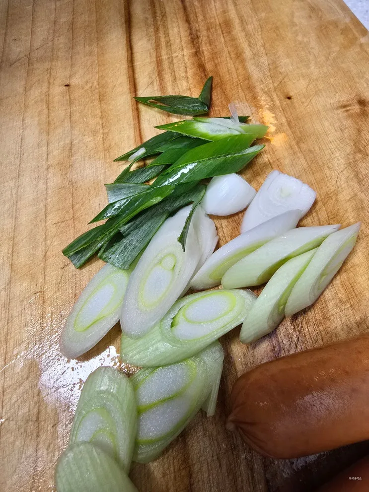 부대찌개 레시피 의정부 맛집 양념장 비법 담은 부대찌개 황금레시피