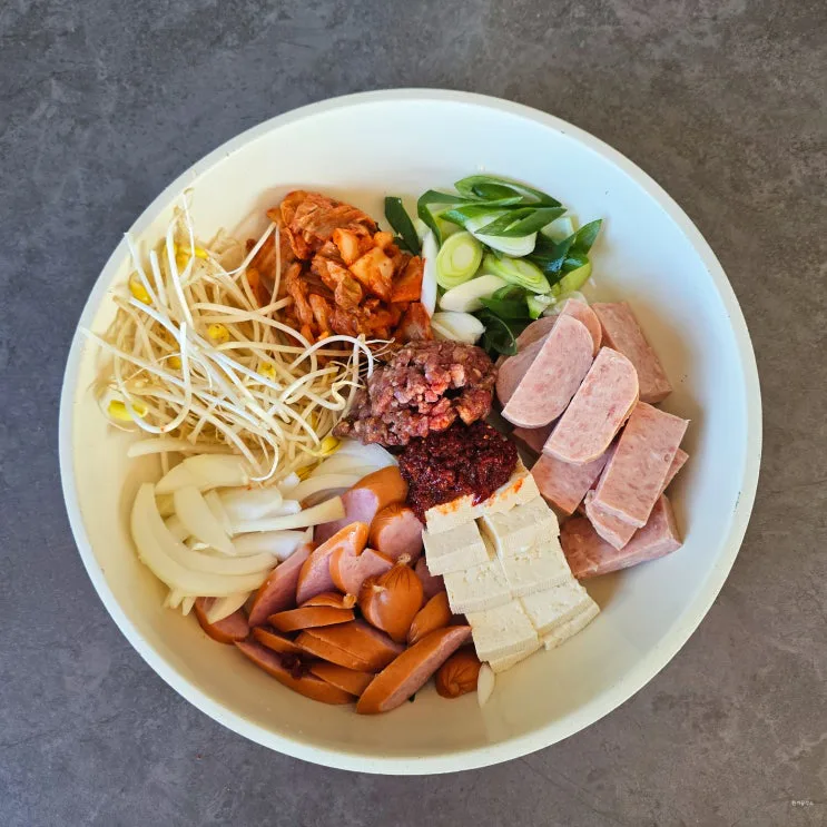 부대찌개 레시피 의정부 맛집 양념장 비법 담은 부대찌개 황금레시피
