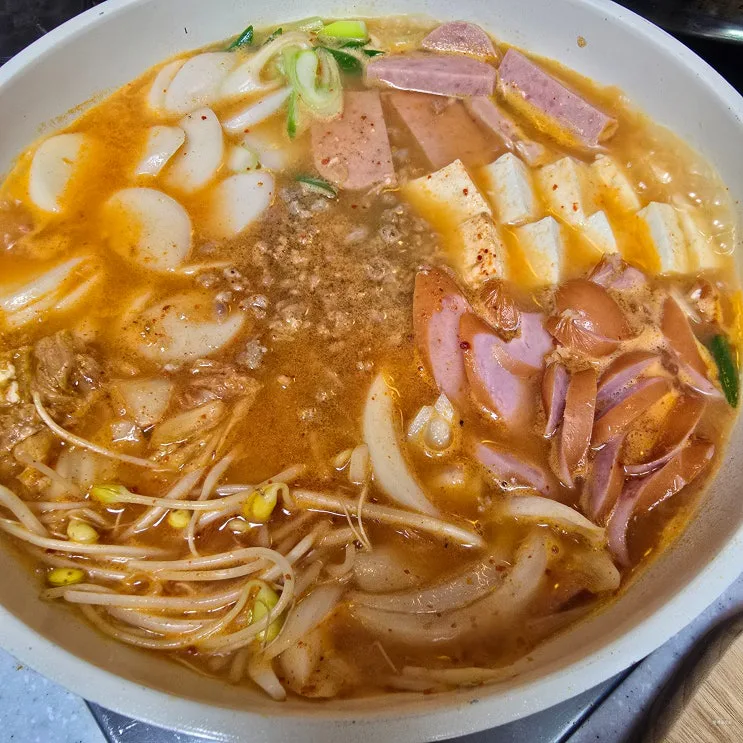 부대찌개 레시피 의정부 맛집 양념장 비법 담은 부대찌개 황금레시피
