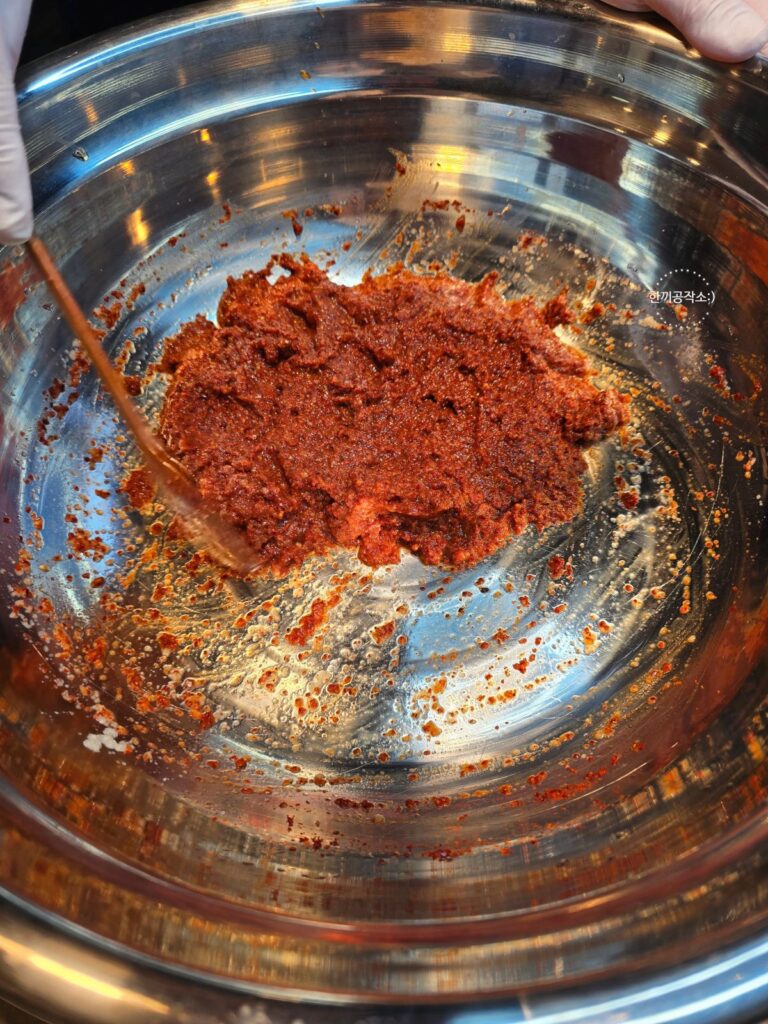 파김치 담그는법, 풀 쑤기 없이 10분! 쪽파김치 맛있게 담그는법 (feat. 꽃게액젓) | 한끼공작소 11 10 | 한끼공작소