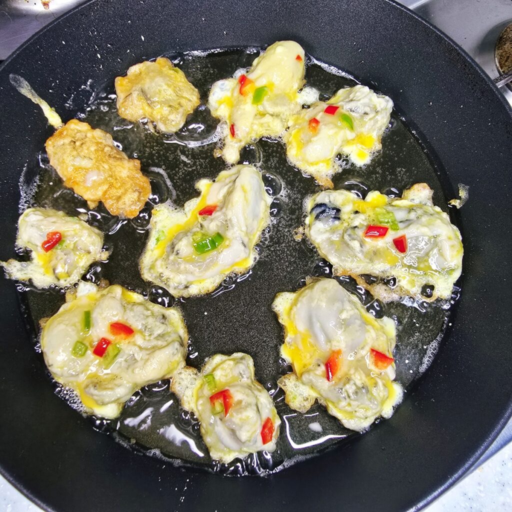 굴전 만들기 레시피 만드는법 굴세척법 겨울 제철 요리 | 한끼공작소 5 4 | 한끼공작소