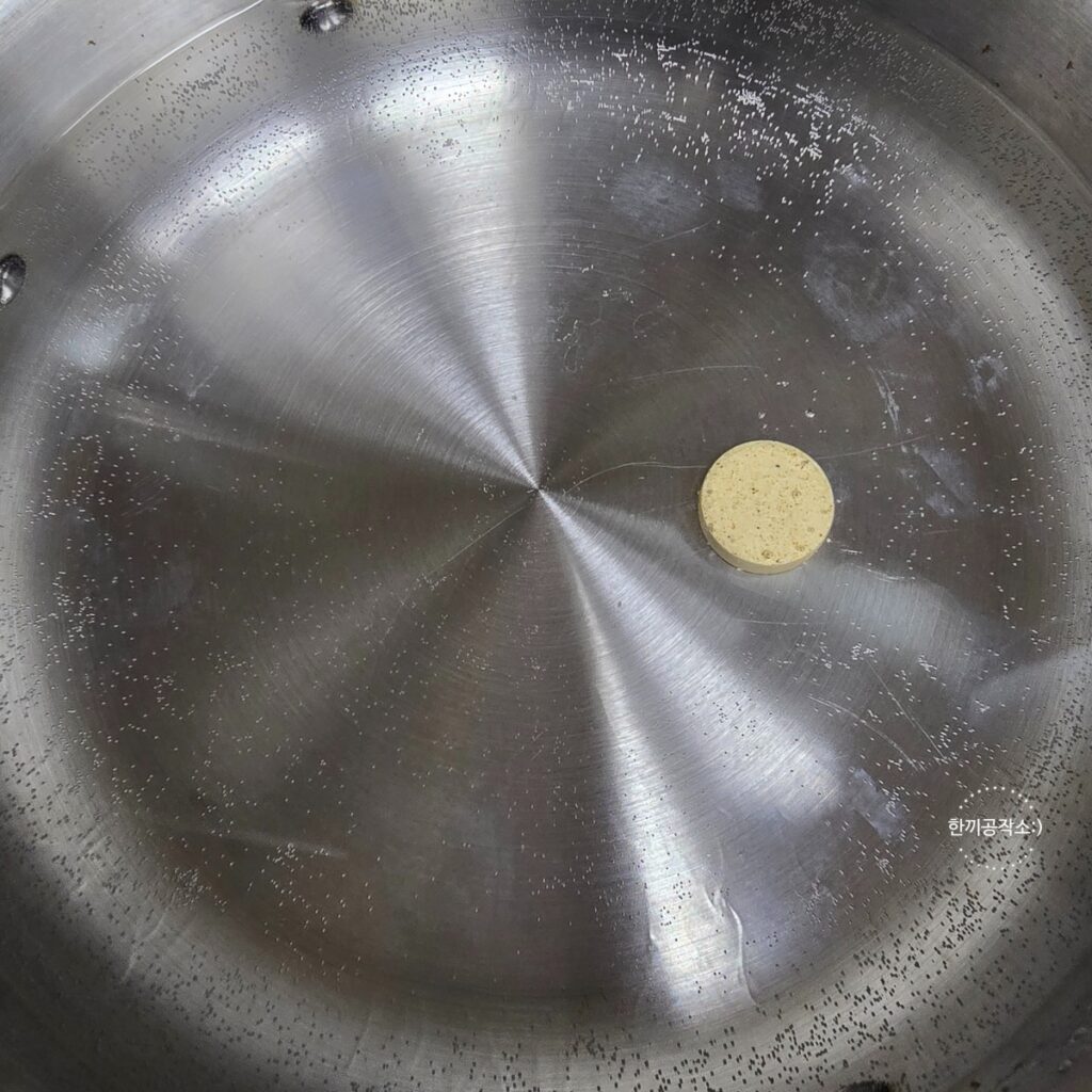 김치콩나물국 레시피 시원칼칼한 해장국 콩나물김치국 끓이는법 (세상 간단!) | 한끼공작소 8 5 | 한끼공작소