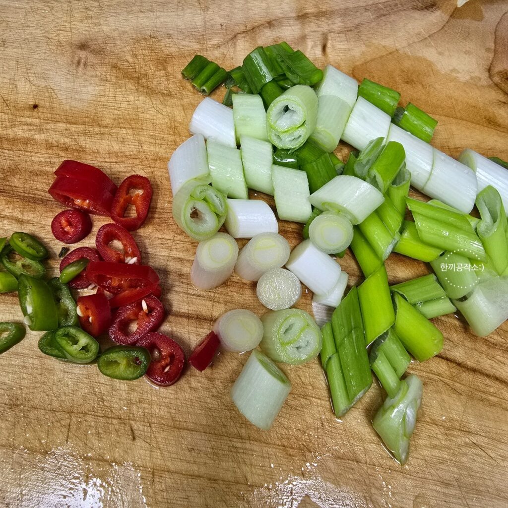 알배기 배추된장국 레시피, 육수없이 끓이는법 (10분 컷) | 한끼공작소 8 7 | 한끼공작소