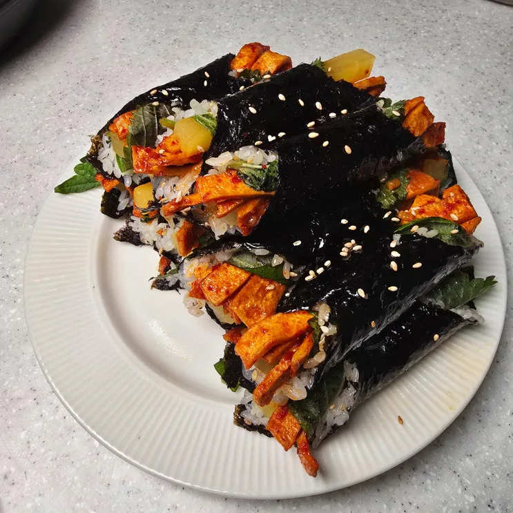 매운 어묵 꼬마김밥 만들기, 3개만 먹으려다 순삭!