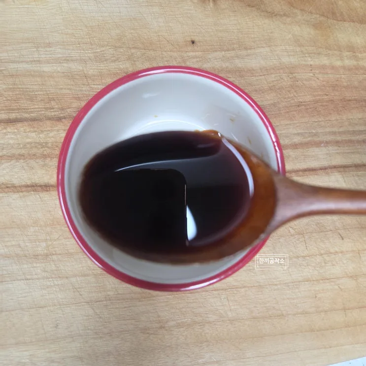 기름 코팅→ 뚜껑 2분→ 센불 양념, 7분 만에 완성하는 꽈리고추볶음 밥도둑 공식
