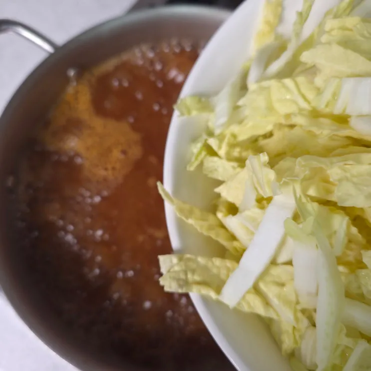 배추된장국 레시피 알배추 요리 쌀뜨물로 깊은 맛내는 황금 비율