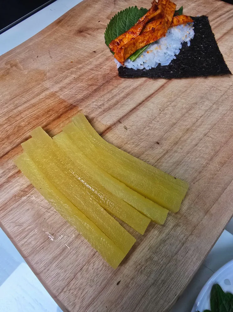 매운 어묵 꼬마김밥 만들기, 3개만 먹으려다 순삭!