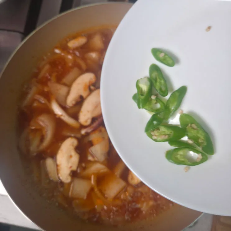 오징어무국 레시피 실패 없는 비결, 시원하고 칼칼하게 오징어무국 끓이는 방법