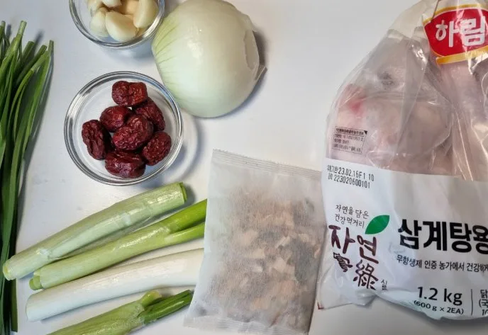 삼계탕 끓이는법, 생닭 흐르는 물에 씻으면 손해예요 (총 60분 공식)