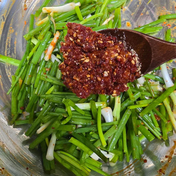 더워서 국 못 끓이는 말복, 국물없이 끝내는 이북식 찜닭 레시피